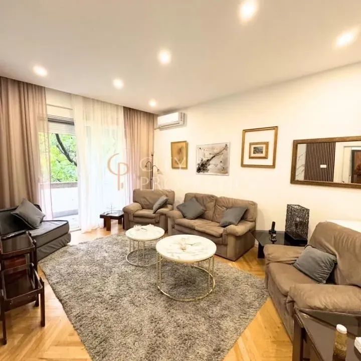 Izdavanje, stan, 75m², Centar, Podgorica