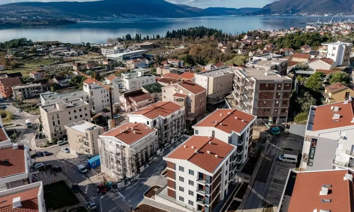 Sale, one bedroom apartment, 42m², Centar, Tivat