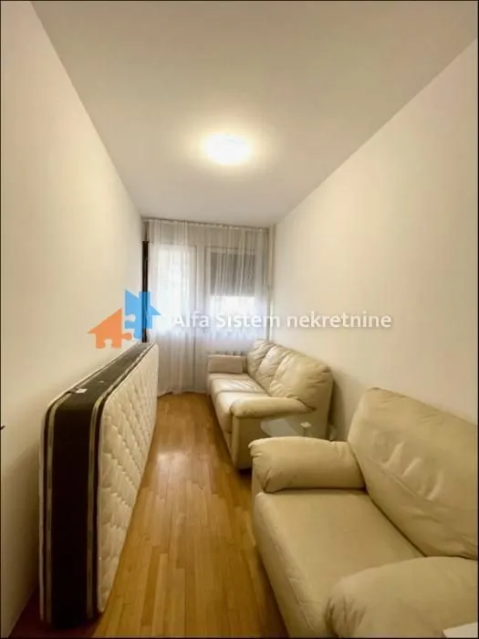Rent, four bedroom apartment, 102m², Vračar Hram, Vračar Sve Podlokacije