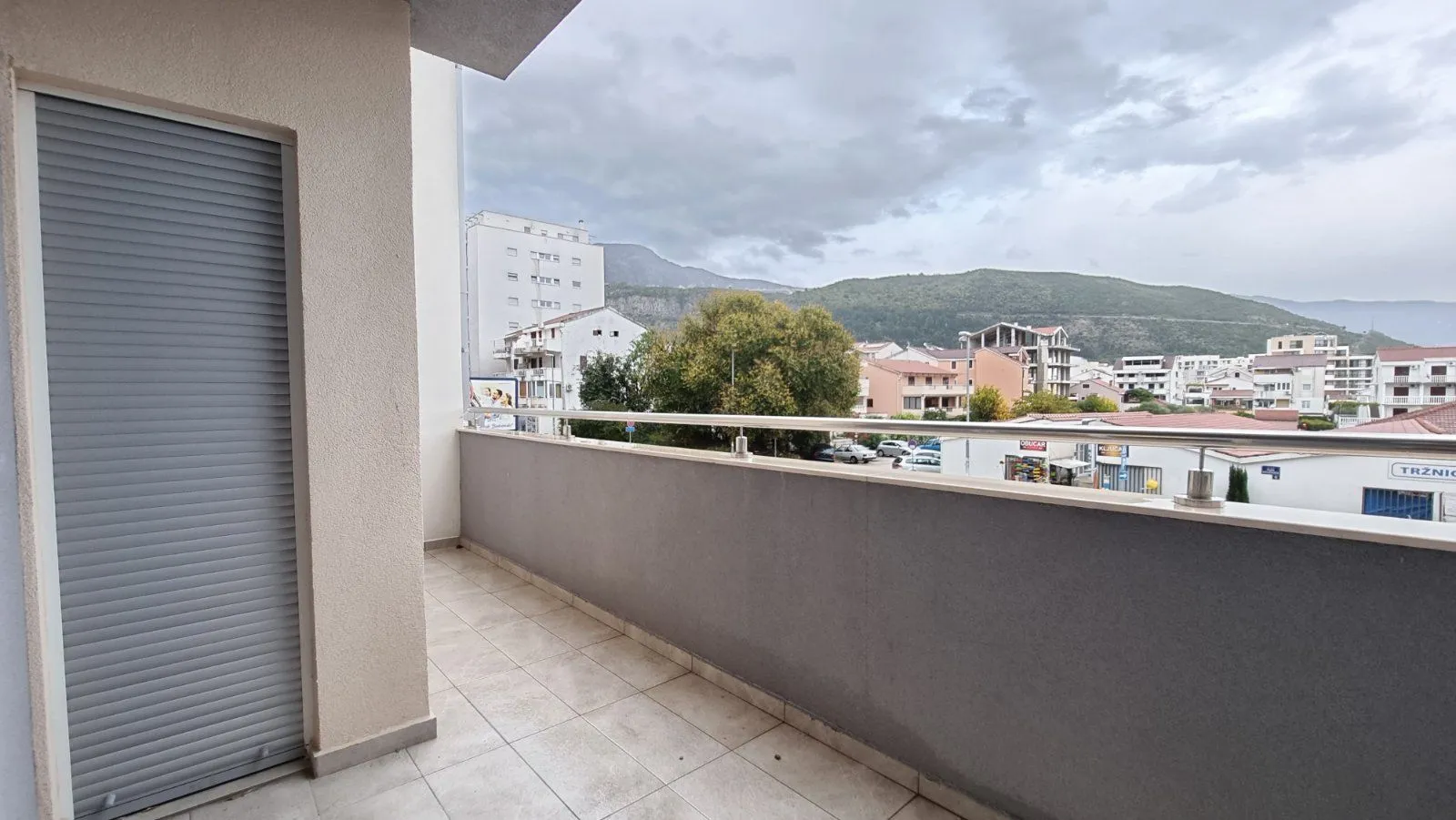 Izdavanje, jednosoban stan, 45m², Budva, Crna Gora