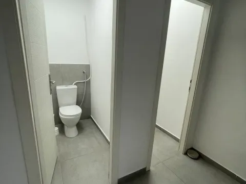 Rent, office space, 240m², Sajmište, Novi Sad - image 8