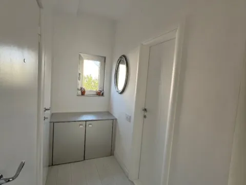 Izdavanje, dvosoban stan, 70m², Beograd, Srbija - image 7