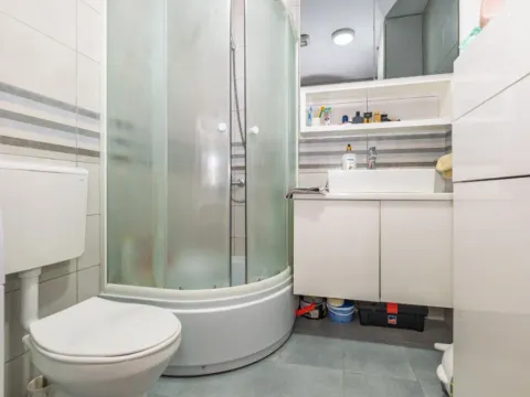 Prodaja, jednosoban stan, 48m², Tuški Put, Podgorica - image 8