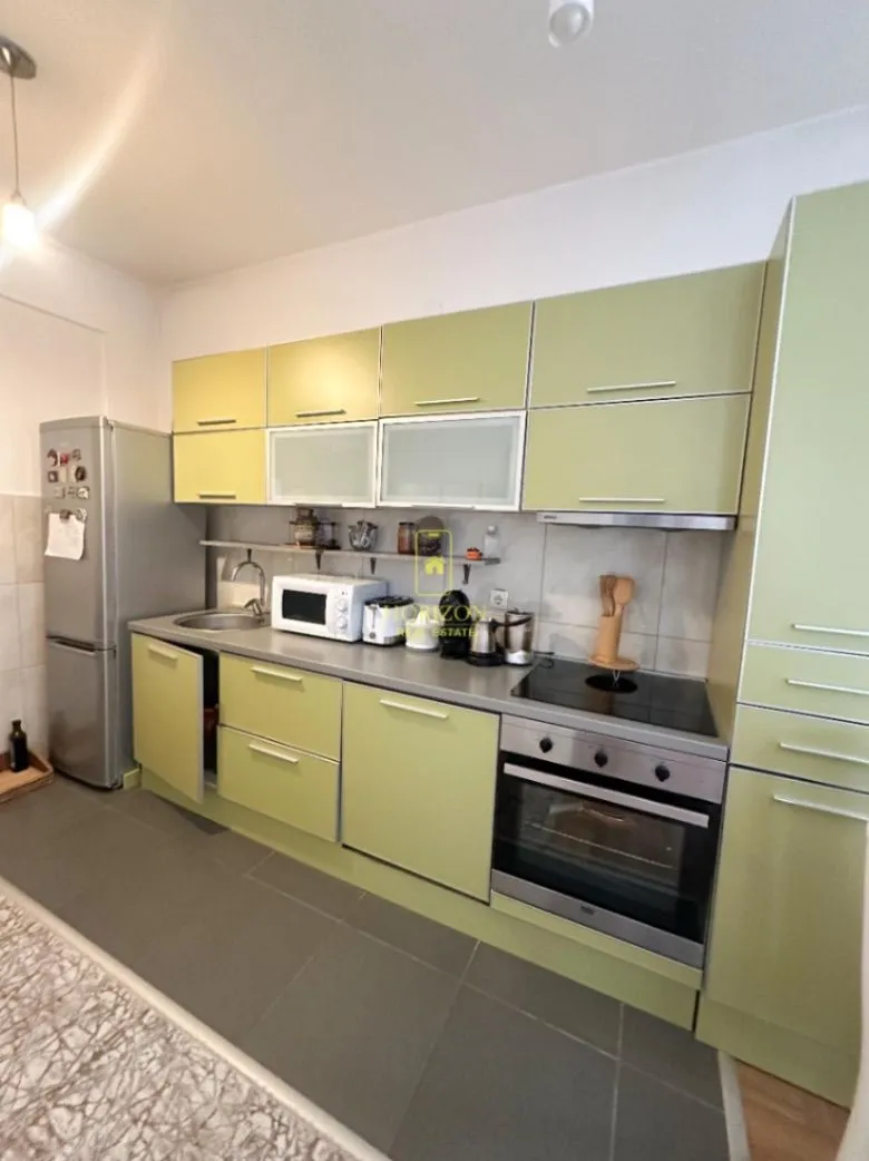 Prodaja, dvosoban stan, 72m², Preko Morače, Podgorica
