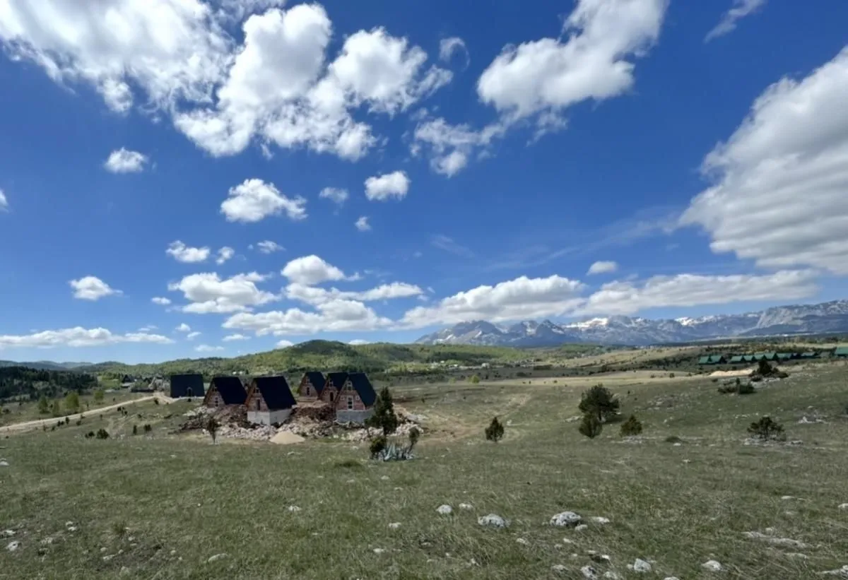 Prodaja, plac, 100000m², Borje, Žabljak