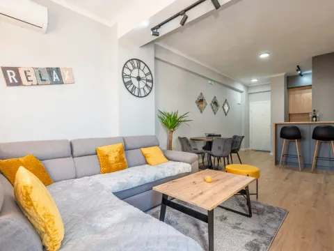 Rent, one bedroom apartment, 46m², Centar, Bar - image 2