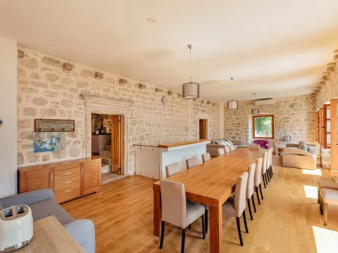 Sale, house, 484m², Perast, Kotor - image 9