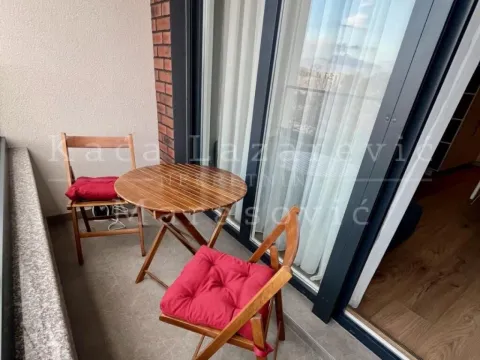 Izdavanje, dvosoban stan, 45m², Zemun Cara Dušana, Zemun Sve Podlokacije - image 10