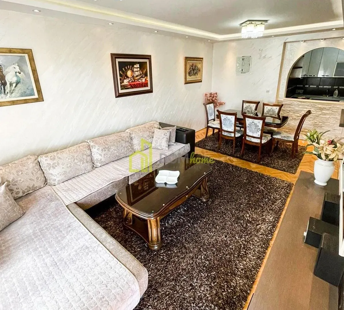 Prodaja, dvosoban stan, 74m², Stara Varoš, Podgorica