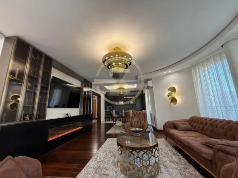 Izdavanje, stan, 116m², Socijalno, Novi Sad Sve Podlokacije - image 12