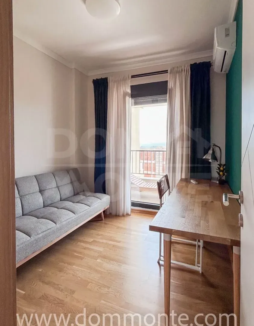 Rent, three bedroom apartment, 77m², Pod Kuk, Tivat