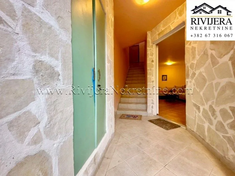 Prodaja, kuća, 250m², Strp, Kotor