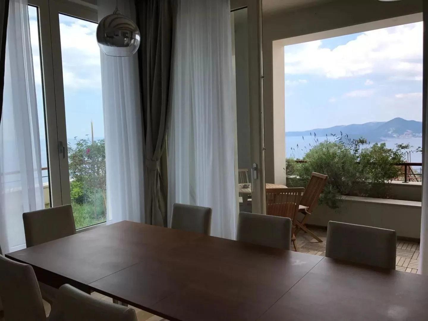 Rent, house, 600m², Blizikuće, Budva