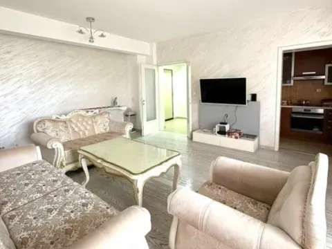 Izdavanje, trosoban stan, 115m², Preko Morače, Podgorica - image 2