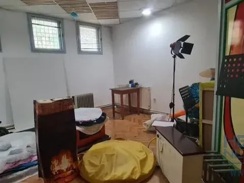 Prodaja, poslovni prostor, 142m², Pijaca, Jagodina - image 5