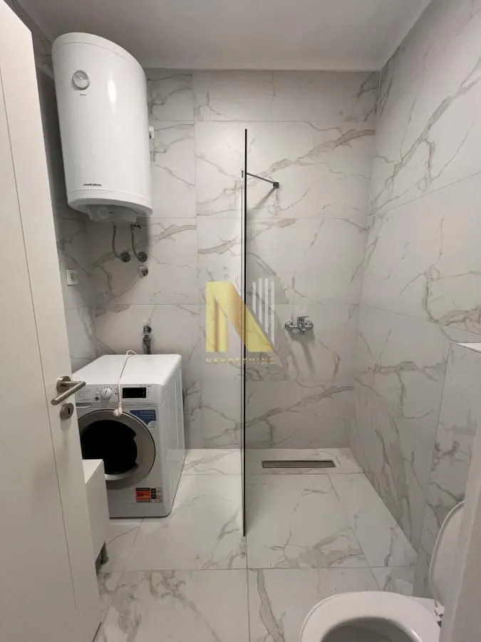 Izdavanje, garsonjera, 30m², Avijatičarsko naselje, Novi Sad Sve Podlokacije