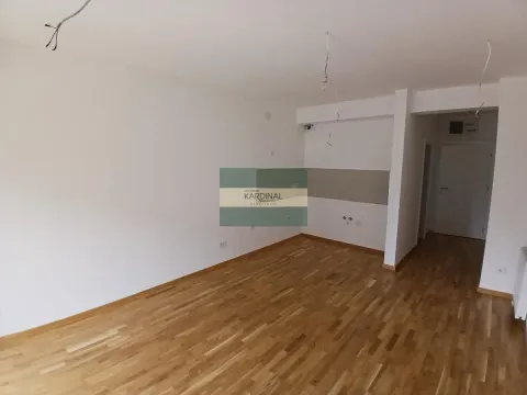 Izdavanje, garsonjera, 31m², Centar, Jagodina - image 7