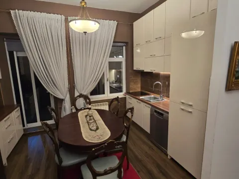 Sale, three bedroom apartment, 135m², Centar, Danilovgrad - image 2