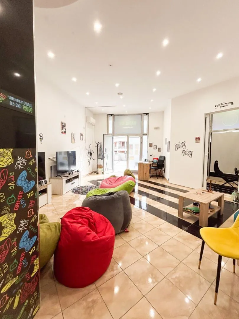 Rent, office space, 54m², Tivat, Crna Gora