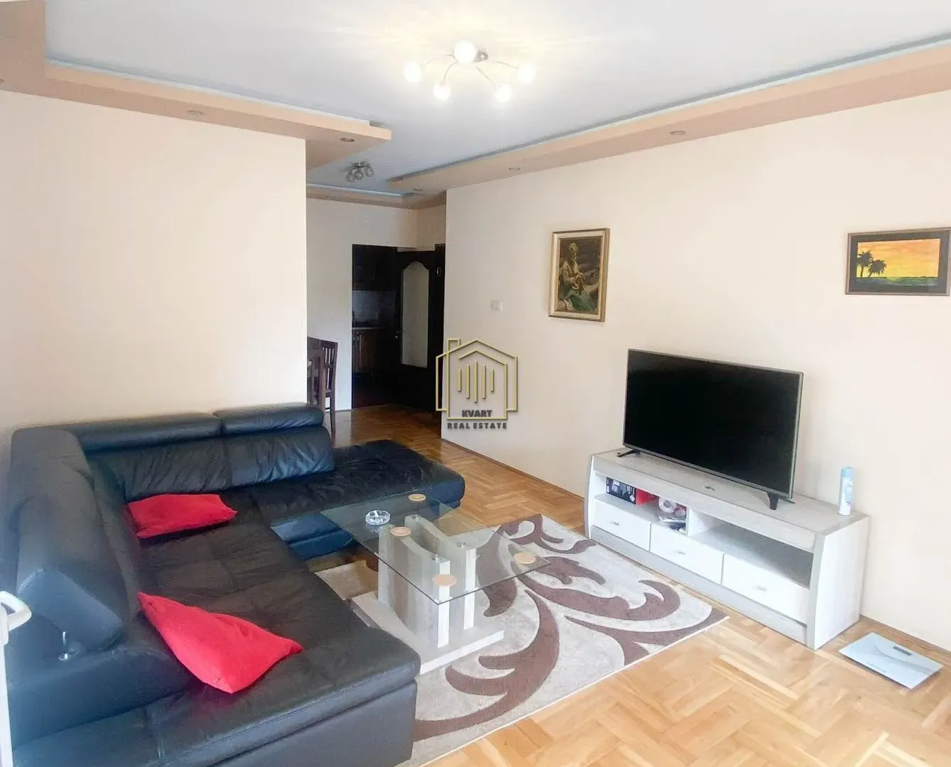Izdavanje, dvosoban stan, 63m², Podgorica, Crna Gora