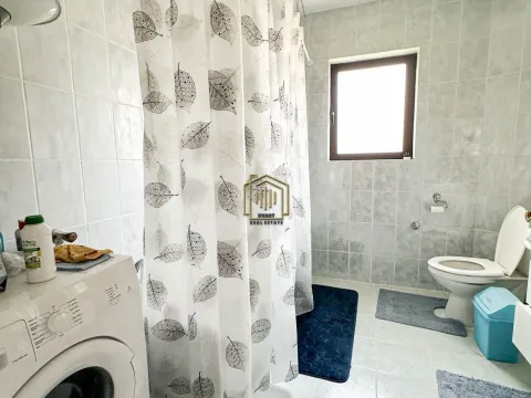 Prodaja, kuća, 350m², Zlatica, Podgorica - image 20