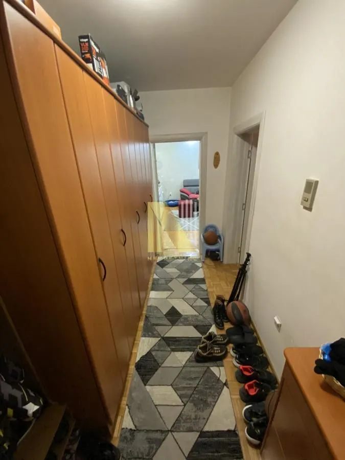 Prodaja, četvorosoban stan, 95m², Bulevar Oslobodjenja, Novi Sad Sve Podlokacije