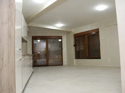 Sale, apartment, 76m², Petrovac, Budva - image 2