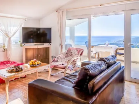 Izdavanje, stan, 75m2, Seoce, Budva Izdavanje, stan, 75m2, Seoce, Budva