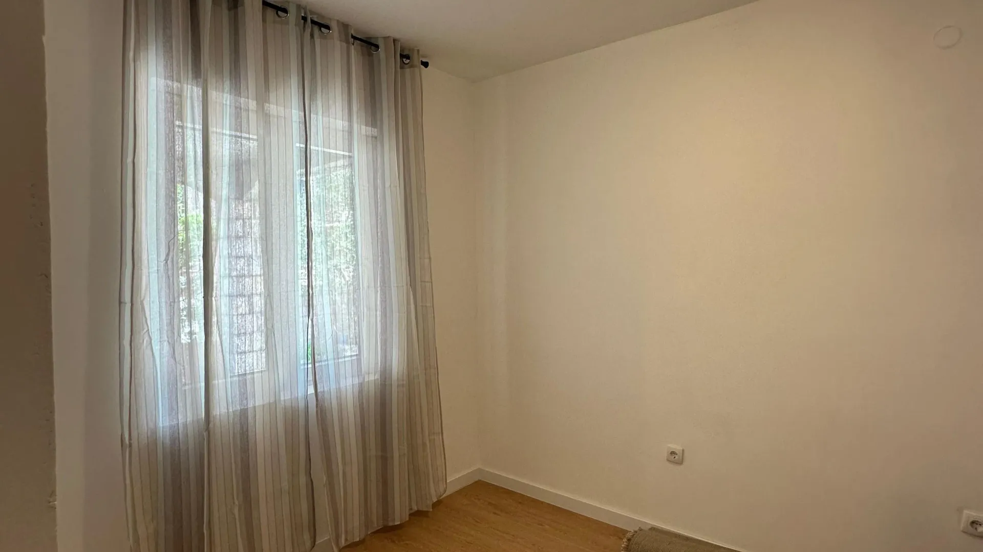 Rent, three bedroom apartment, 200m², Centar, Tivat