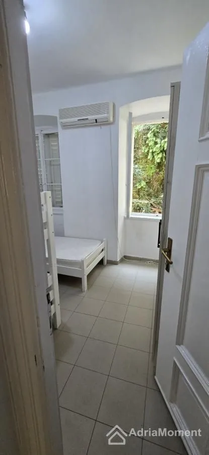Sale, three bedroom apartment, 72m², Kotor, Crna Gora