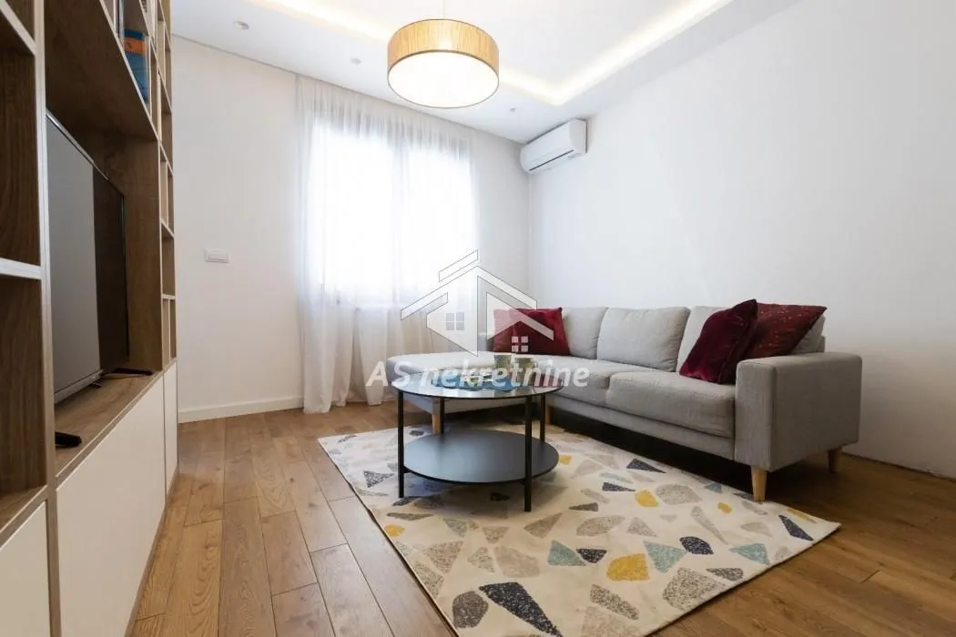 Rent, one bedroom apartment, 37m², Čubura, Beograd