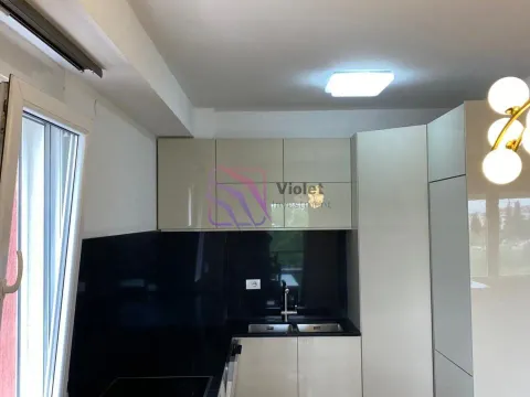 Izdavanje, trosoban stan, 92m², Kod Big Fashion-a, Podgorica - image 3