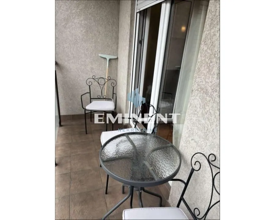 Rent, two bedroom apartment, 55m², Južni Bulevar, Vračar Sve Podlokacije