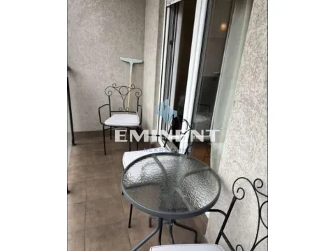 Rent, two bedroom apartment, 55m², Južni Bulevar, Vračar Sve Podlokacije - image 11