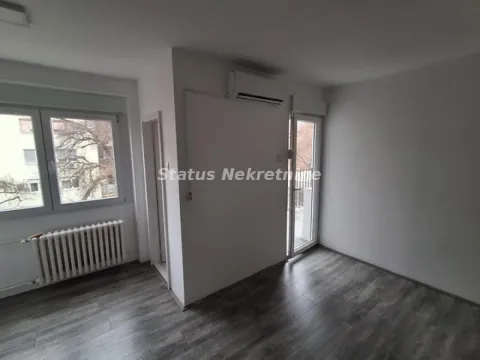 Izdavanje, dvosoban stan, 54m², Železnička Stanica, Novi Sad Sve Podlokacije - image 1