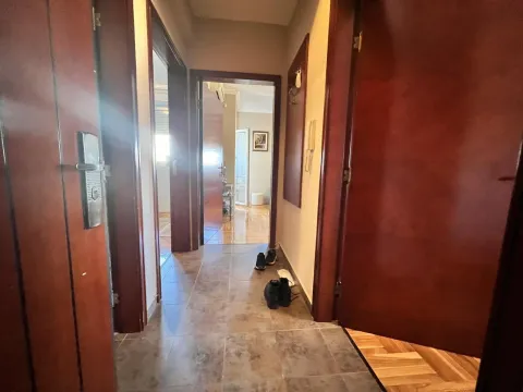 Izdavanje, dvosoban stan, 51m², City Kvart, Podgorica - image 5