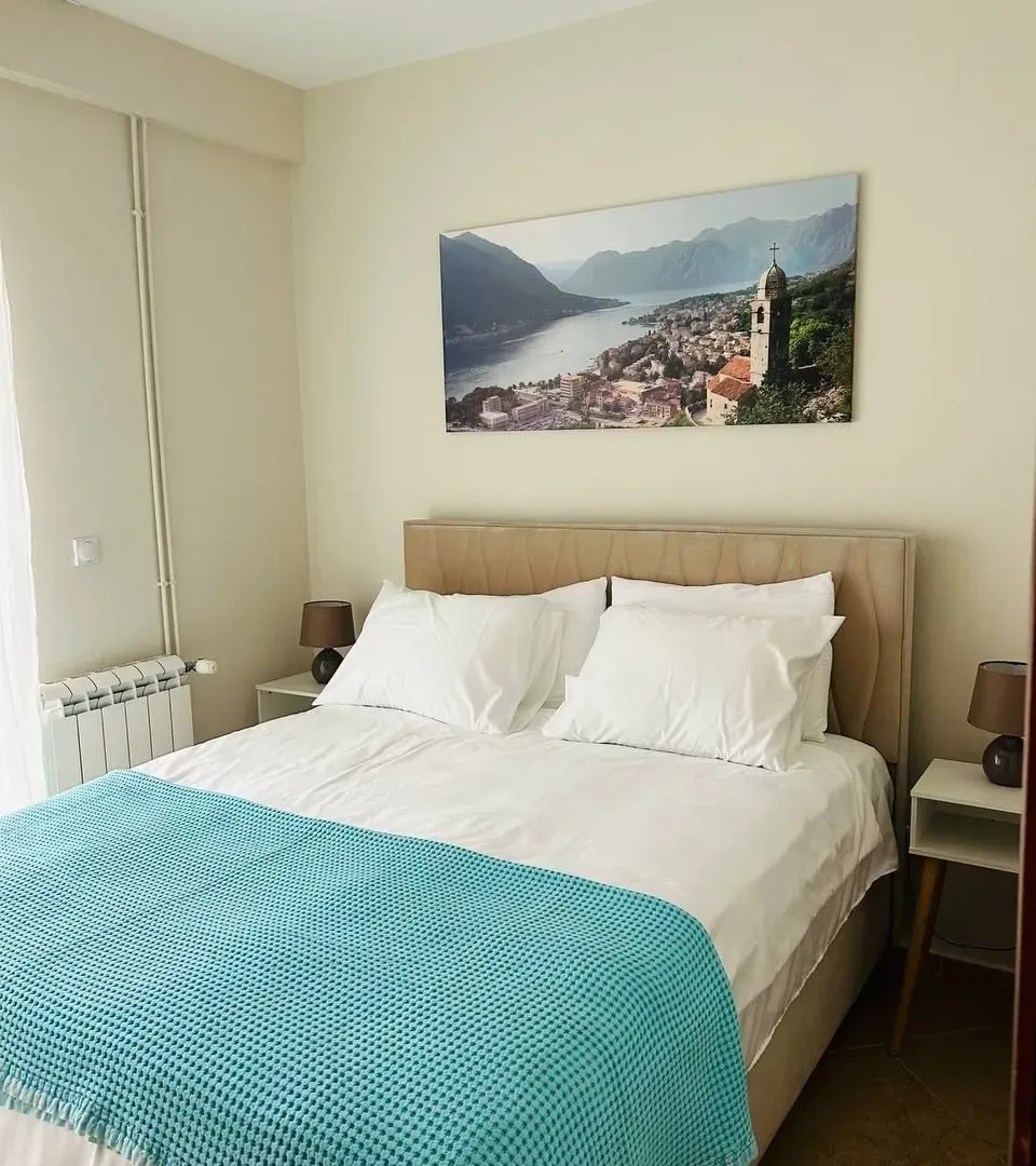 Rent, one bedroom apartment, 36m², Dobrota, Kotor