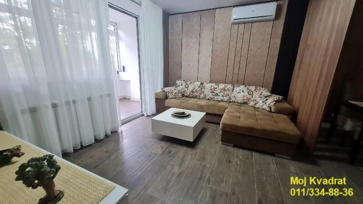Izdavanje, dvosoban stan, 50m², Novi Beograd Sve Podlokacije, Beograd