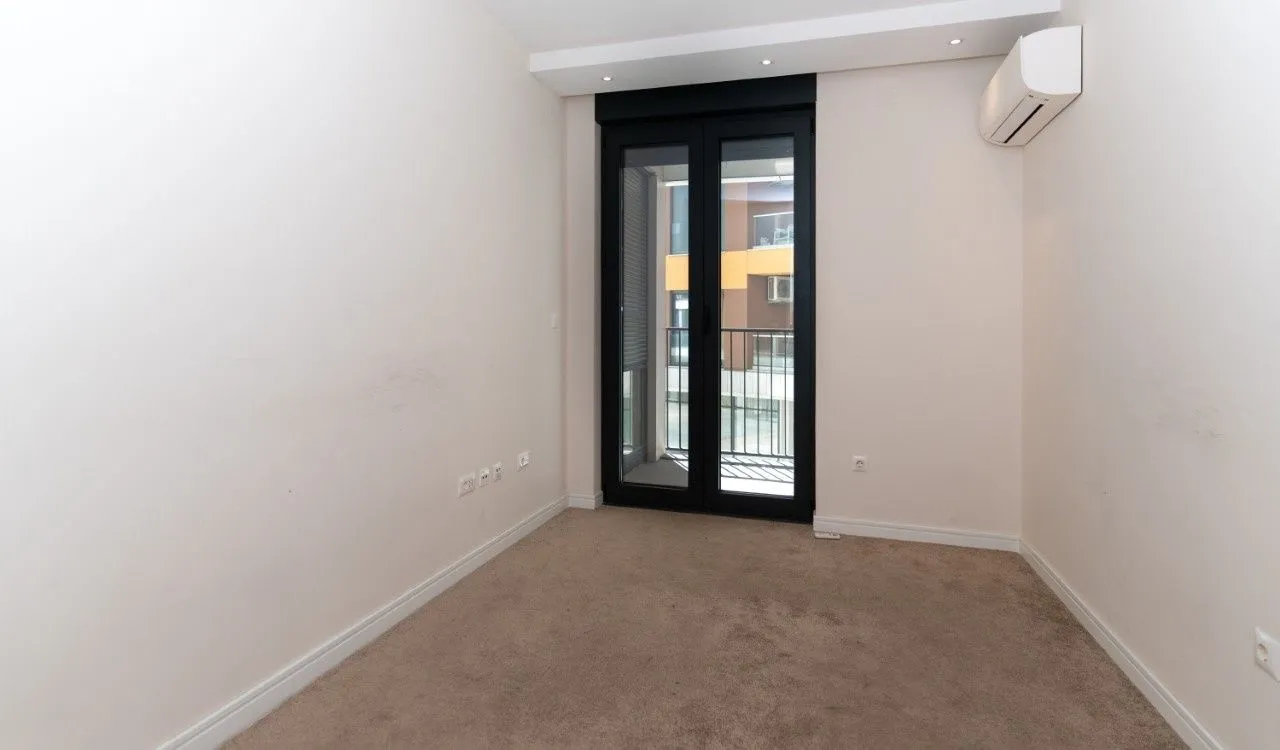 Izdavanje, dvosoban stan, 80m², Preko Morače, Podgorica