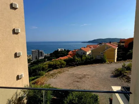 Prodaja, jednosoban stan, 42m², Bečići, Budva - image 1