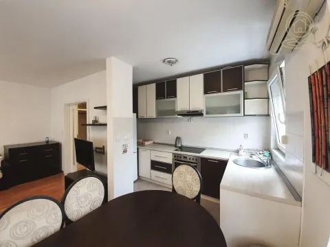 Prodaja, trosoban stan, 57m², Južni Bulevar, Vračar Sve Podlokacije - image 3