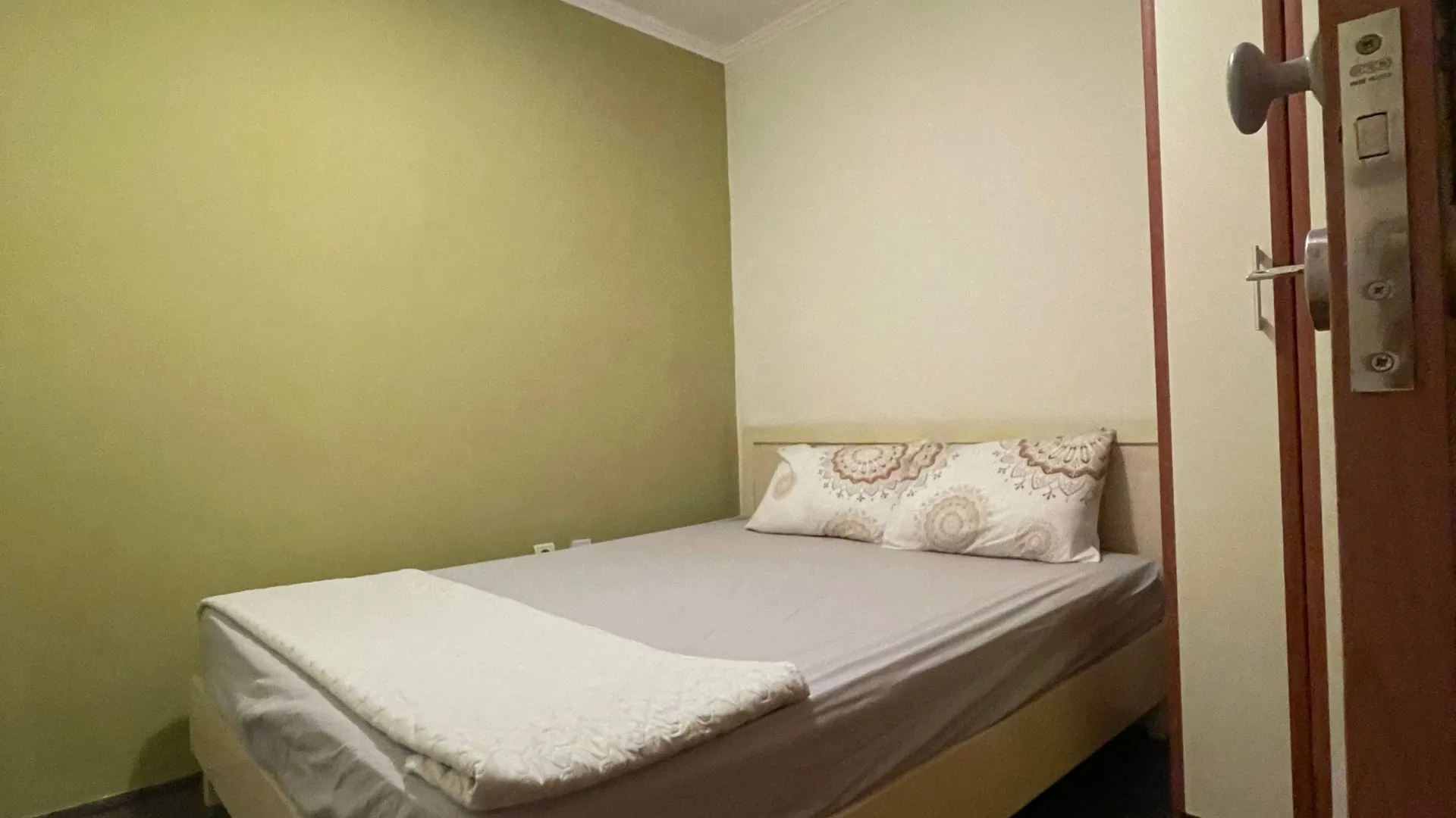 Izdavanje, trosoban stan, 55m², Lazi, Budva