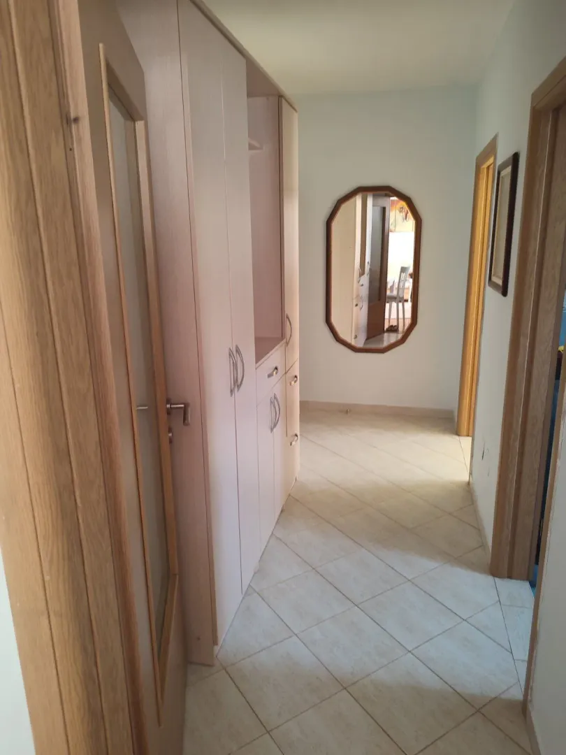 Izdavanje, dvosoban stan, 40m², Pobrežje, Podgorica