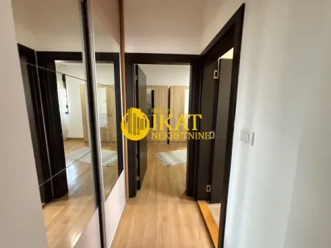 Izdavanje, trosoban stan, 114m², Savski Venac, Beograd - image 17