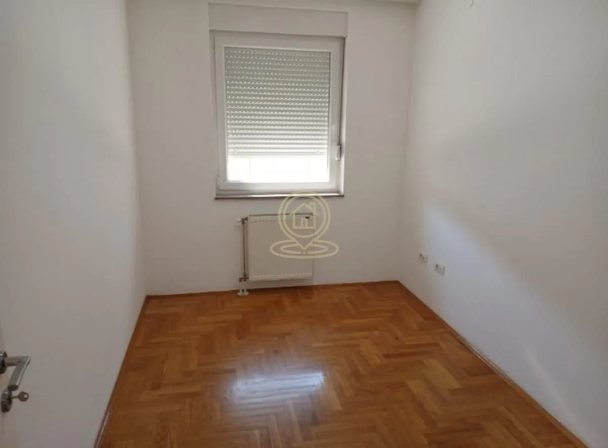 Izdavanje, dvosoban stan, 36m², Detelinara, Novi Sad Sve Podlokacije