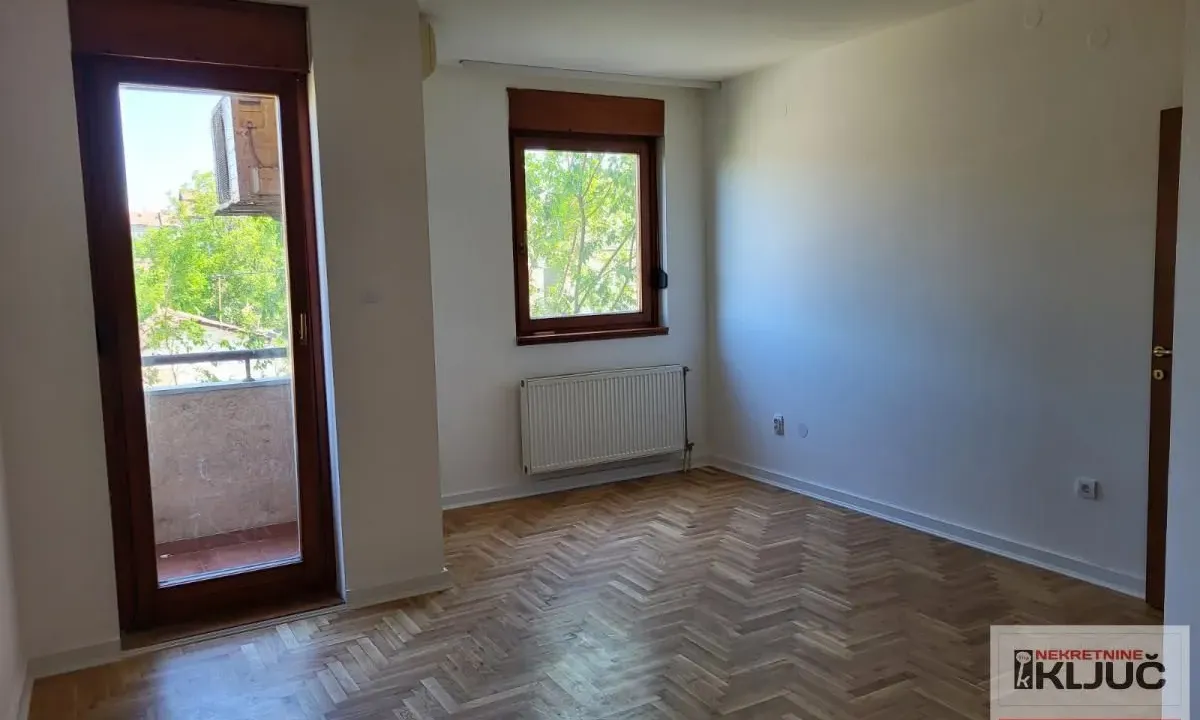 Prodaja, dvosoban stan, 45m², Nova Detelinara, Novi Sad Sve Podlokacije