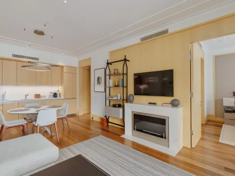 Sale, one bedroom apartment, 69m², Porto Montenegro, Tivat - image 4