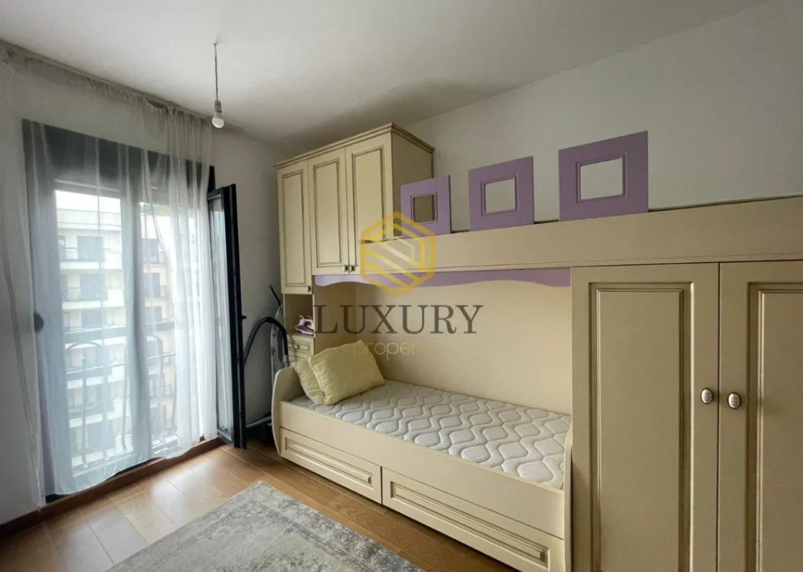 Izdavanje, dvosoban stan, 72m², Ljubović, Podgorica