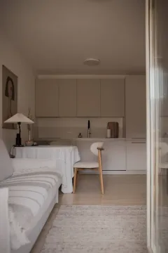 Sale, one bedroom apartment, 48m², Bečići, Budva - image 3