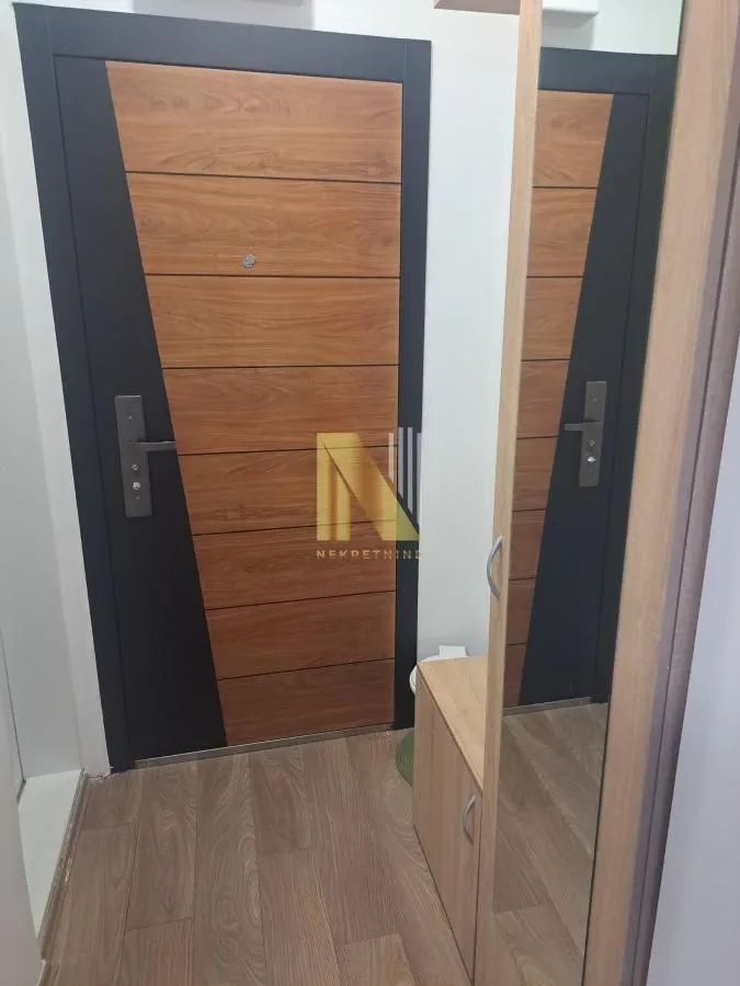 Prodaja, garsonjera, 16m², Banatić, Novi Sad Sve Podlokacije